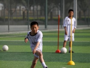 足球训练技巧顺口溜指南（学习足球训练技巧的有趣方式）