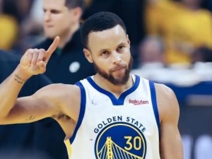 NBA常规赛球队三分球命中总数排行榜（揭秘NBA球队的三分火力榜单，谁是远投之王？）