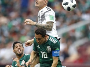德国墨西哥世界杯历史记录（回顾德国与墨西哥在世界杯中的对决，揭秘历史记录中的亮点和故事）
