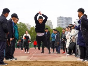 足球技巧蛙跳教学指南（掌握蛙跳，提升足球技巧水平）