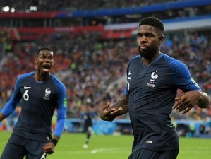 法国总决赛进球（法国队在上届世界杯总决赛中的进球壮举）